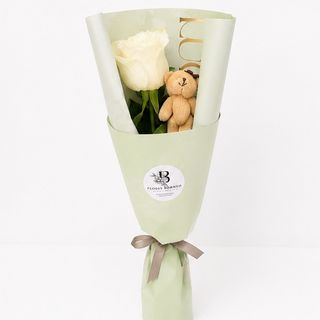 White lover rose