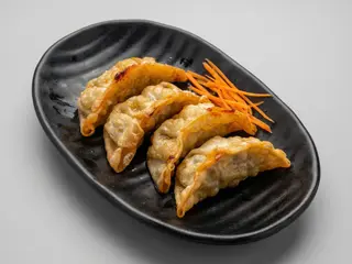 11. Gyoza De Pato (4 Uds.)