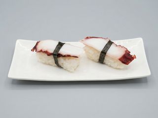 42. Nigiri Pulpo (2 Uds.)