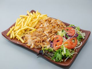 PLATO KEBAB+PATATA+BEBIDA