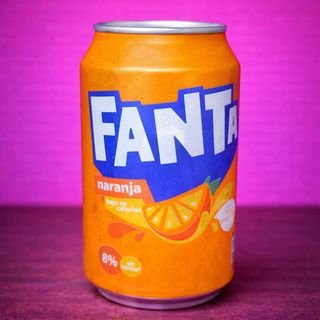 Fanta Naranja lata 330ml.
