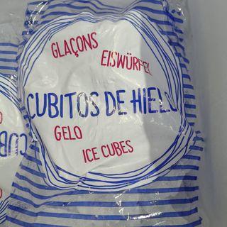 Hielo cubitos 2kg bolsa 