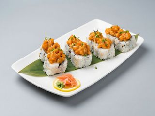 71. Uramaki De Pez Mantequilla Spicy