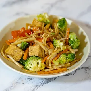 Salteado de verduras con tofu