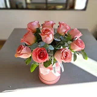 ARREGLO DE ROSAS ROSADAS “TOSCANA”