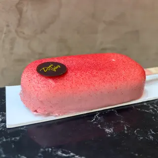 Polo de yogurt griego y frambuesa