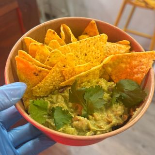 Guacamole Con Nachos