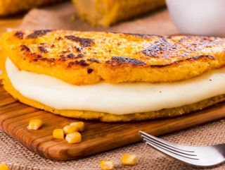 Cachapa de queso de mano