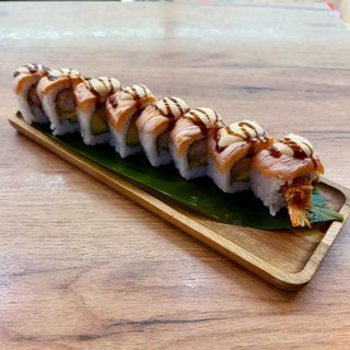 U5-Salmon crispy roll