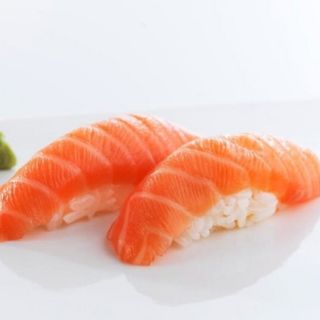 Nigiri de salmón (3 uds.)