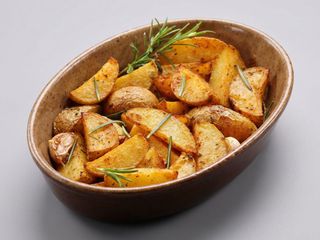 Patatas De Pueblo. Comida Artesana