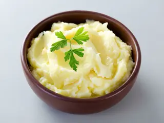 Puré de patatas (con mantequilla y leche). Comida Artesana