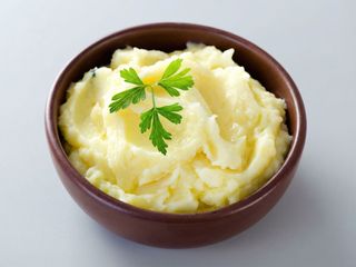 Puré de patatas (con mantequilla y leche). Comida Artesana
