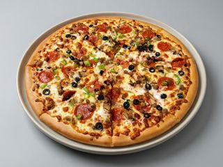 12. Pizza De Carne (28 Cm.)