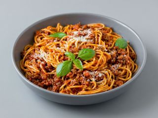 87 B. Espaguetis carbonara 