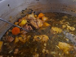 Sopa de ternera o costilla