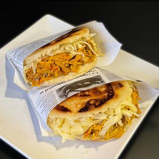 2 Arepas de Carne