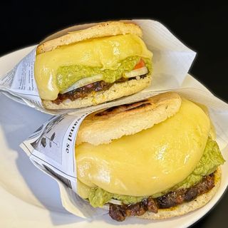 2 Arepas Vegetarianas