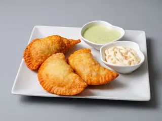 Empanadas/Pastelitos Carne queso