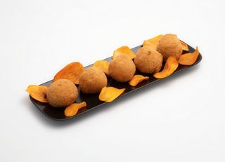 Croquetas Caseras De Confit De Pato Con Ceps Y Foie
