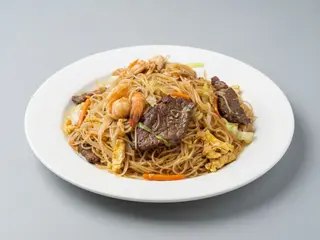30A. Fideos fritos con gambas 