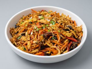 6. Tallarines Pekín