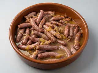 Salchichas al vino