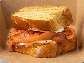 Brioche De Salmon:
