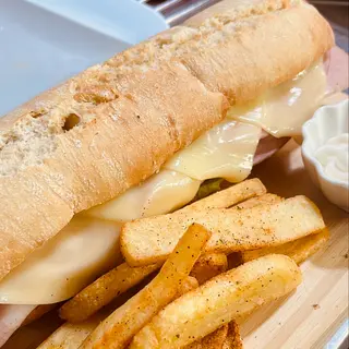 Panino con Patatas Fritas