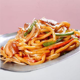 Yakiudon Amb Marisc I Verdures