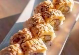 132. Crazy Salmón Roll (8 Uds.)