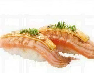 102. Nigiri Salmón Flambeado Con Queso (2 Pzs.)