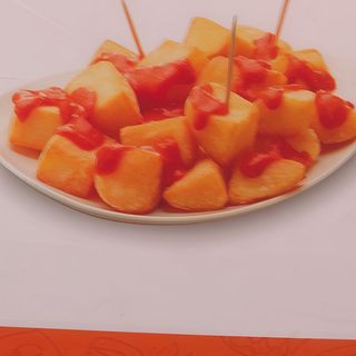 34. Ración De Patatas Con Alioli