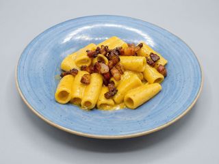 Rigatoni Carbonara Auténtica