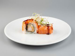 Uramaki tiger roll