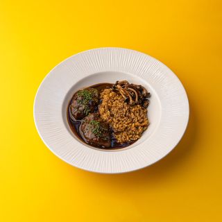 Mushroom Rice with Cheeks