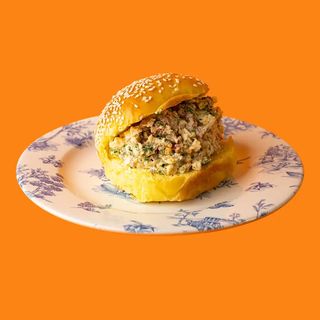 Salmon Salad Sándwich