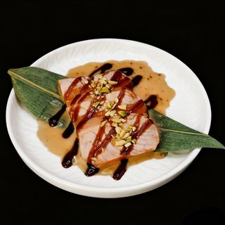 Tataki Sésamo Salmón (6 Pzs.)