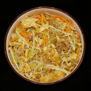 素粉干 Fideos Con Huevo Y Verdura