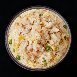 鸡肉炒饭 Arroz Con Pollo Y Verdura