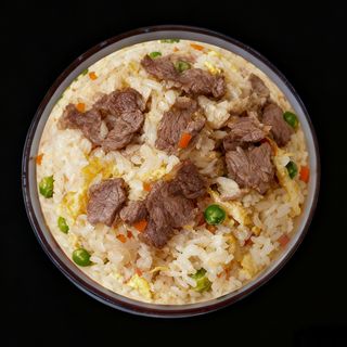 牛肉炒饭 Arroz Con Ternera Y Verdura
