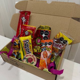 CAJA DE DULCES PEQUEÑA