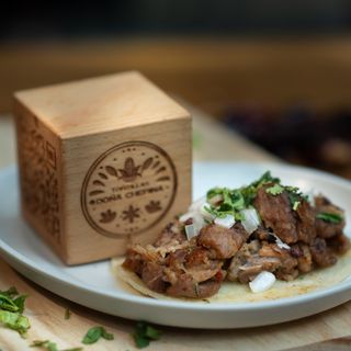 Orden De 4 Tacos De Suadero