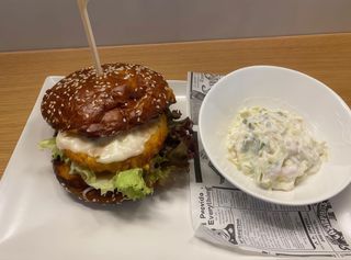 Burger Tortilla De Papas Y Cebolla