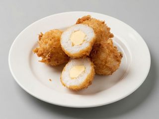 14. Bolitas Fritas De Arroz Con Queso (4 Uds.)