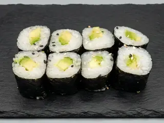 90. Mini Rollo Con Aguacate (8 Uds.)