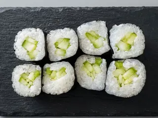 91. Mini Rollo Pepino Con (8 Uds.)