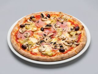 Pizza Caprichosa