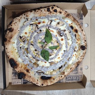 Pizza Tartufata (30 Cm.)