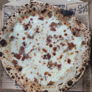 Pizza Guanciale